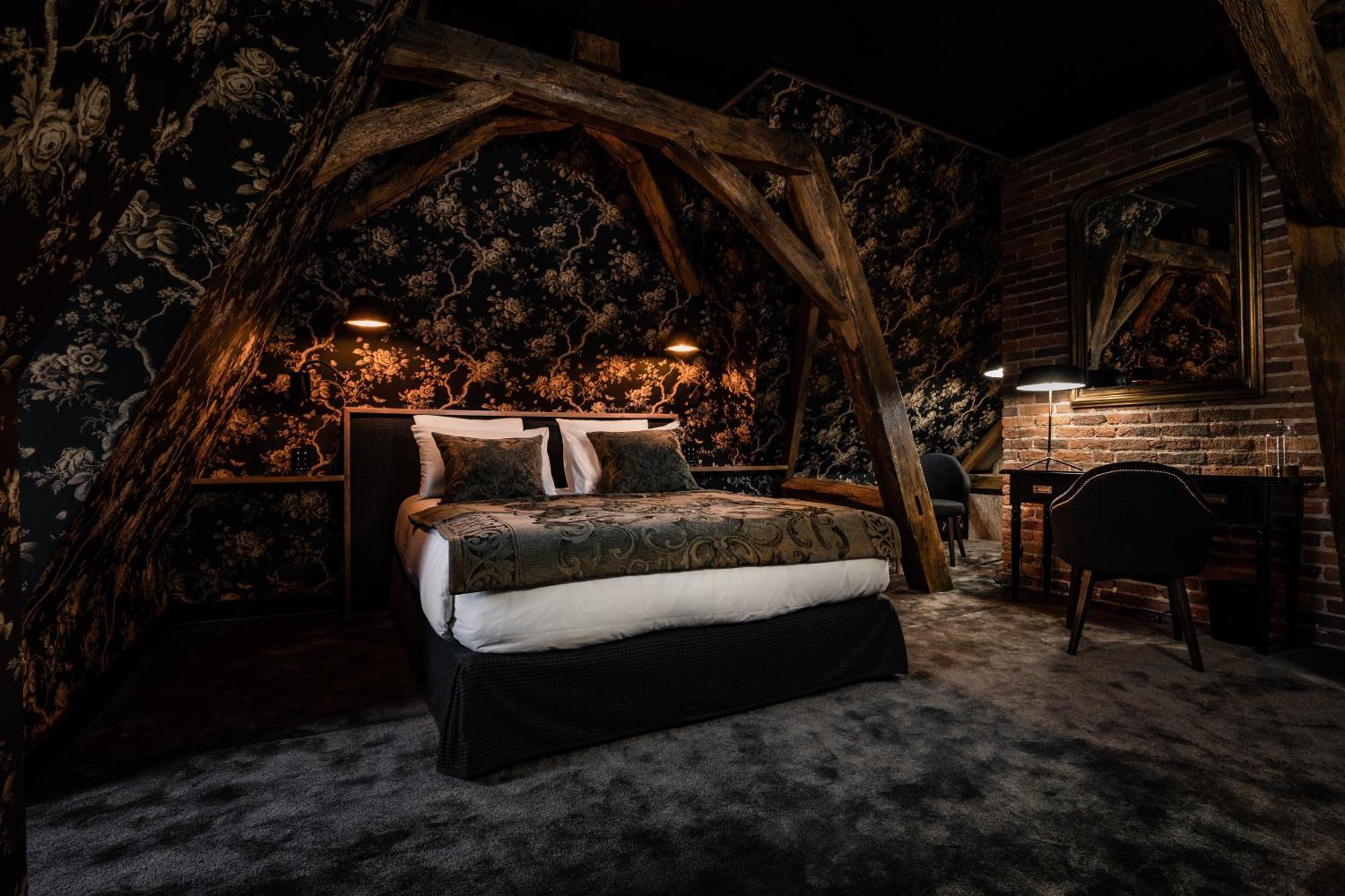 Chateau De Maubreuil Hotel 5*